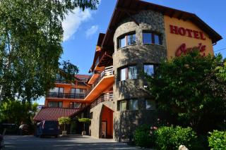 Hotel Oasis - Braşov - 0