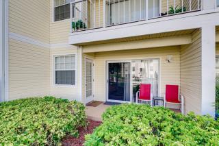 Walk to Beach 1st-Floor Unit with Pool in Melbourne - 6