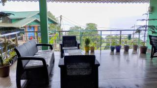 TINCHULEY PINE SHELTER homestay - 1