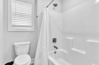 Luxury 5BR- Heated Pool FREE for Sept-Oct - 8