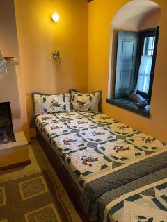 Troas Traditional Guesthouse - 7