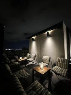 Ælis Suites in Psyrri - Rooftop Access & Acropolis View - 4
