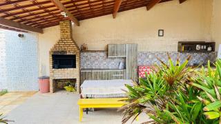 Maravilhosa casa com piscina - 2