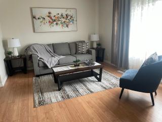 Home beside WEM - Edmonton - 9