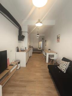Central Cozy Ground Floor Studio - 8