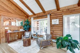 Deck, Sauna and Fire Pits Upscale Belle Mead Cabin - 3