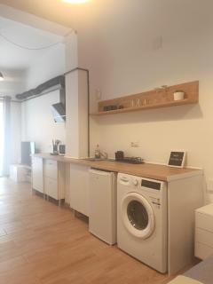 Central Cozy Ground Floor Studio - 3