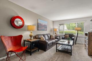 Downtown Cozy Home Base - Purple Sage 7 - 0