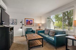 Downtown Cozy Home Base - Purple Sage 8 - 0