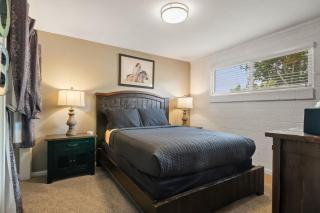 Downtown Cozy Home Base - Purple Sage 8 - 8