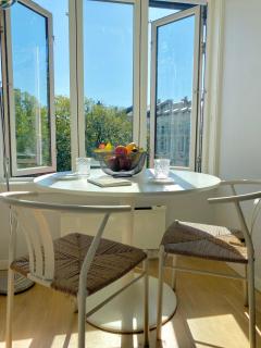 Refined and Ultra-Central Apartment Studio - 9