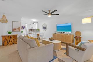 Boca Waterfront • Watch the Boats • Pool & Gym - 0