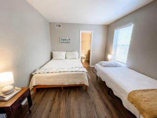 Spacious 3BR Retreat with Pool and Prime Location - 5