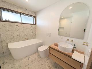 Gwendoline Cottage, Pets, Main St. Station - 5