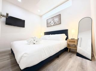 Stylish 1Br King with Gym in the Heart of Old City - 9