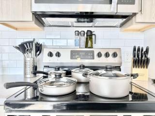 Central Philly 1Br Apt with Gym - 1