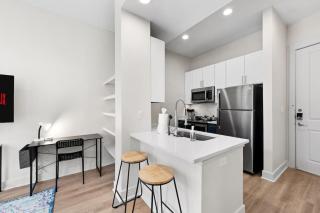 Studio Apt in Deep Ellum with Free Parking - 1