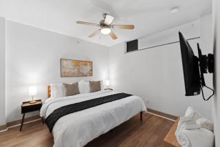 Stylish Apt in Deep Ellum with Parking - 2