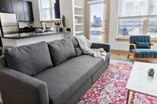 Stylish 1Br in Deep Ellum with Free Parking Near Baylor Med - 0