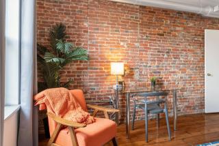 Philly Apartment Old City King Bed Walkable to Sites - 7