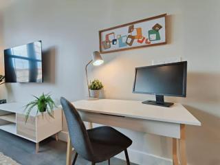 Studio Apt Near Temple Unit with Free Parking for Extended Stays - 7