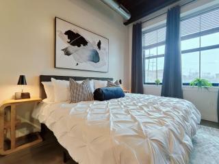 Cozy Philly Studio with Free Parking for Long Term Stays - 0