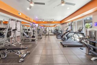 Apartment Near Baylor Med with Pool, Gym, and Parking - 7