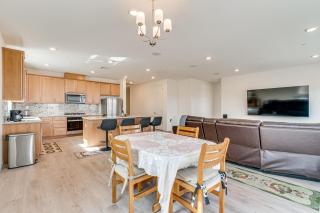 Newly Built Home with Patio 4 Mi to Dtwn Hollister - 2