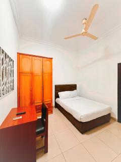 Golden Crystal Hotel - Accra - 7