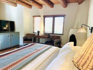 Hacienda Del Sol Historic B&B - 8