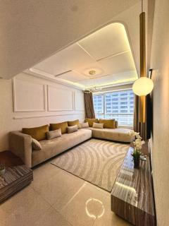 Hilton 5 Stars Luxury Apartment - 0