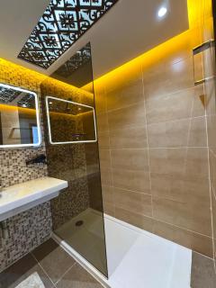 Hilton 5 Stars Luxury Apartment - Tangier - 2