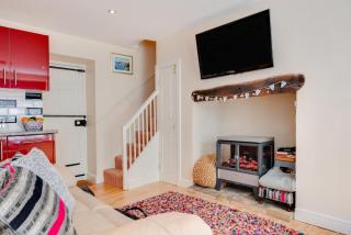 No.3 Jetty Street - 5
