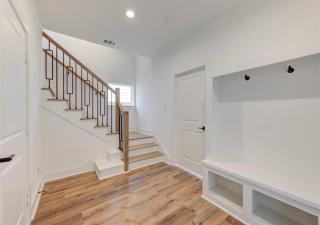 Modern Home Suite, 2BR, Office, Near Galleria - 3