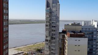 Frente al río - 2