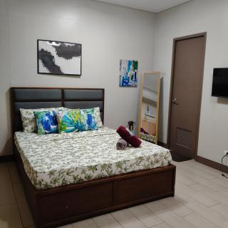 LDN Secret Crib 5K- Two Palm Tree - 8