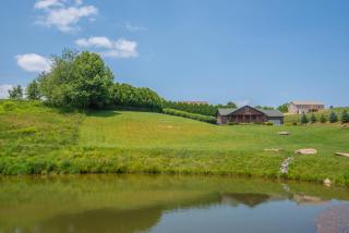 Mnt Views, Fire Pit, Hot Tub, Fishing Pond, Sleeps 6 - 8