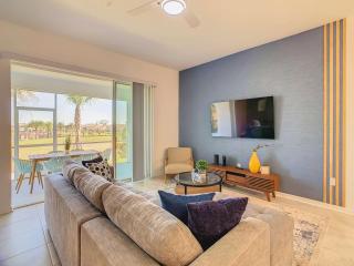Amazing 2BR condo with 2 Clubhouses & Private Game Room - 1