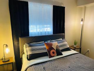 Pet-friendly 1br Condo Free Parking, Discount! - 9