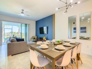 Amazing 2BR condo with 2 Clubhouses & Private Game Room - 4