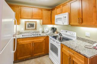 Desert Vacation Villas 2BR Apartment with Resort Access - 4