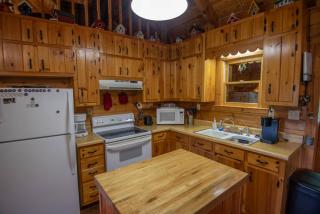 Private Mnt Views-- Pet Friendly, Sleeps 6, Overlooks Phoenix Mnt - 3