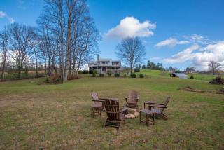 1 Bedroom Cabin Overlooking New River-- Sleeps 4, Dogs OK, Fire Pit & More - 9