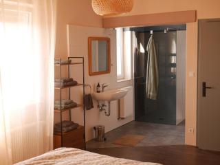Gemütliche 95qm Wohnung mit eigenem Garten - 2