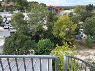 Bel Appartement au 2 eme - 8