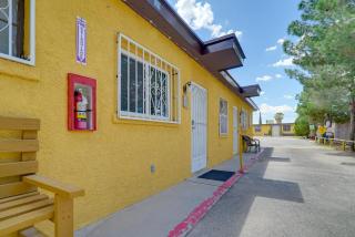 4 Mi to Dtwn El Paso Pet-Friendly Apartment! - 8
