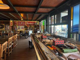 El Vagón del Tiempo-Museo Retro, Autos Clásicos - 2