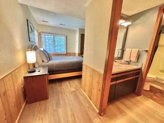 Ski-in Ski-out Townhome at Lutsen Mountain, Pool, Hot Tub, Fitness, Sauna and more! - 5