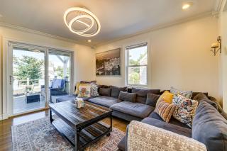 New Haven Gem with Private Pool, Walk to Beach! - 8