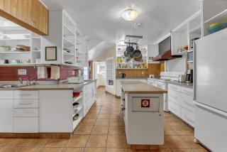 HI Penticton - Hostel - 4